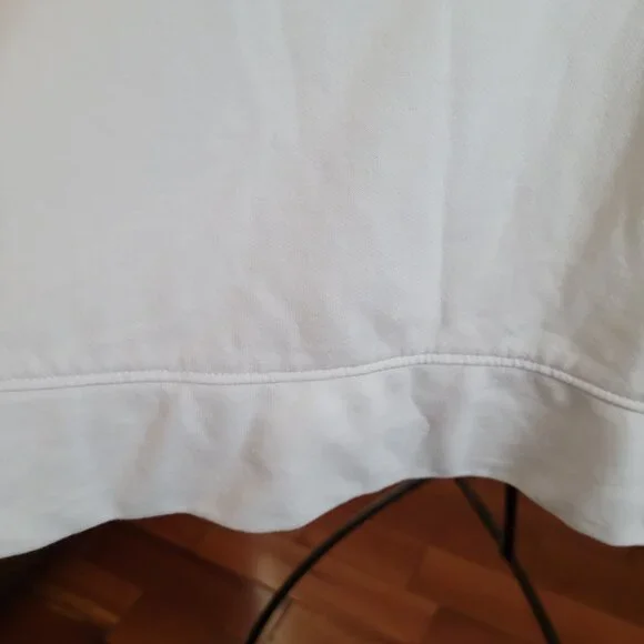 Alice Walk - The Zip-Up Sweatshirt in White - Picture 8 of 10